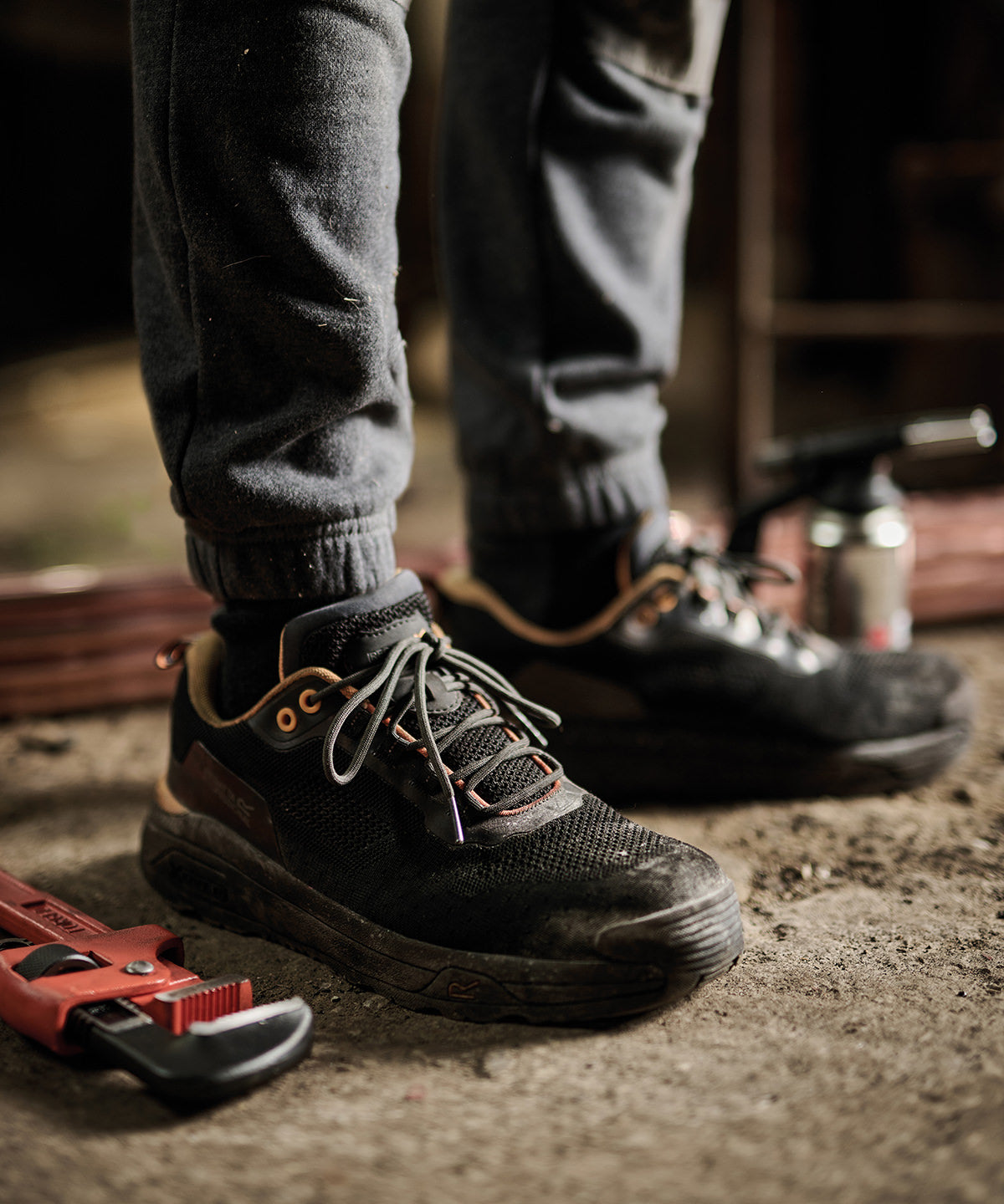 Crossfort S1 X-over metal-free safety trainers