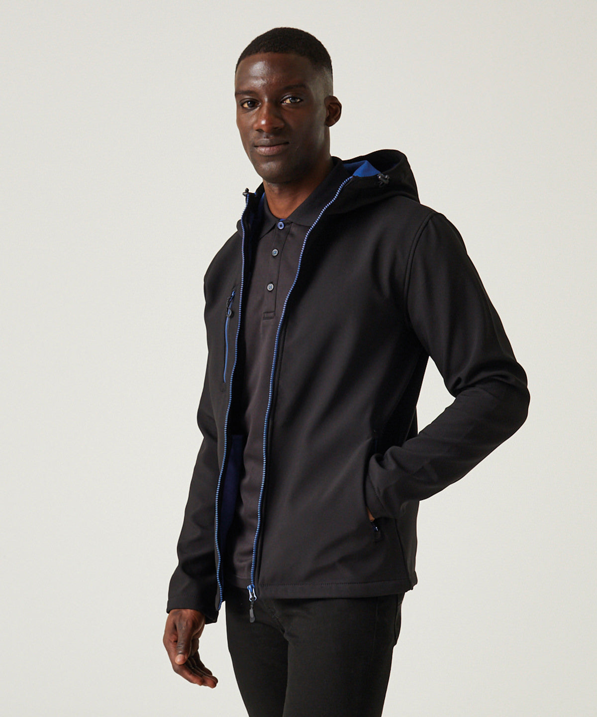 Navigate 2-layer hooded softshell jacket