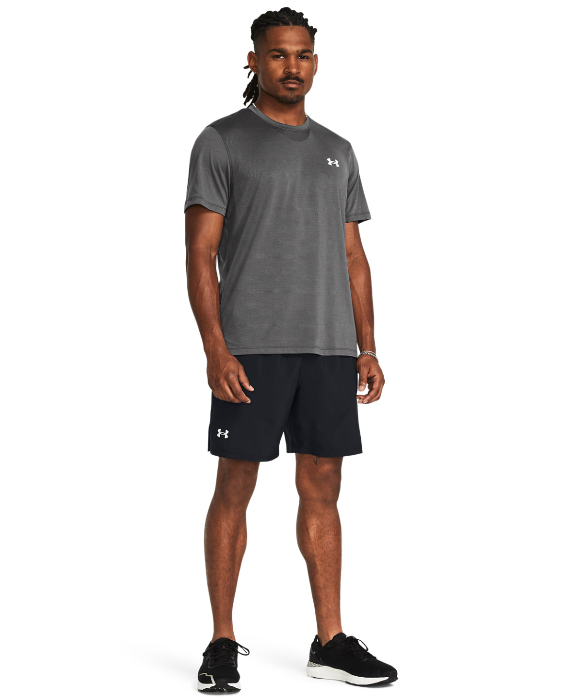 UA Launch 7" shorts
