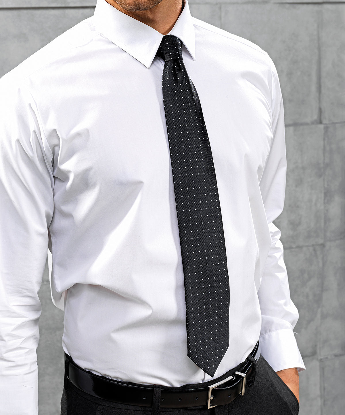 Micro Dot Patterned Business Tie - Navy/Red